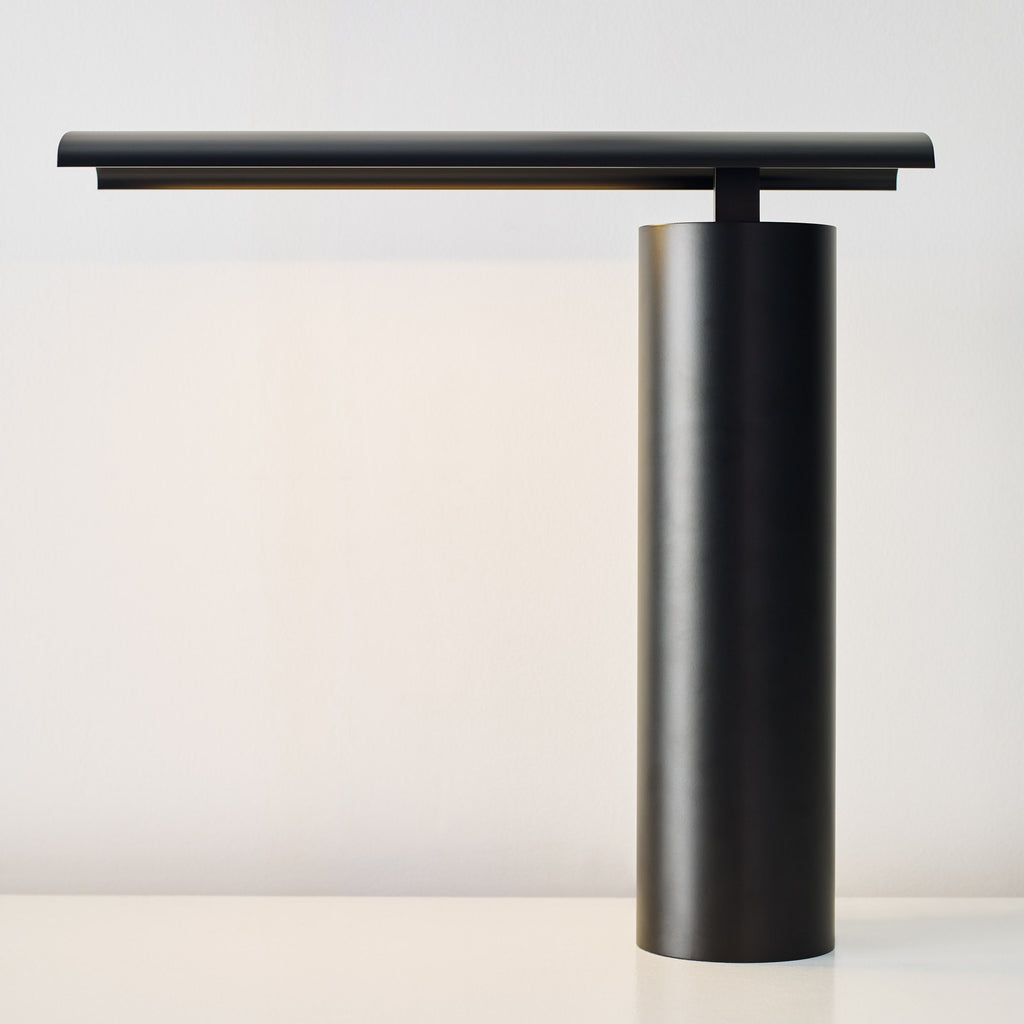 Kadia 16 Table Lamp Nightshade Black 2700K 90 CRI integrated LED 2700K 90 CRI 120v-240v