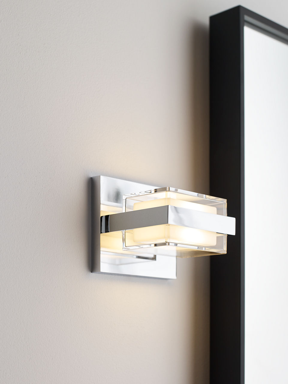 Kamden 1-Light Wall/Bath Chrome LED 90 CRI 3000K 120V
