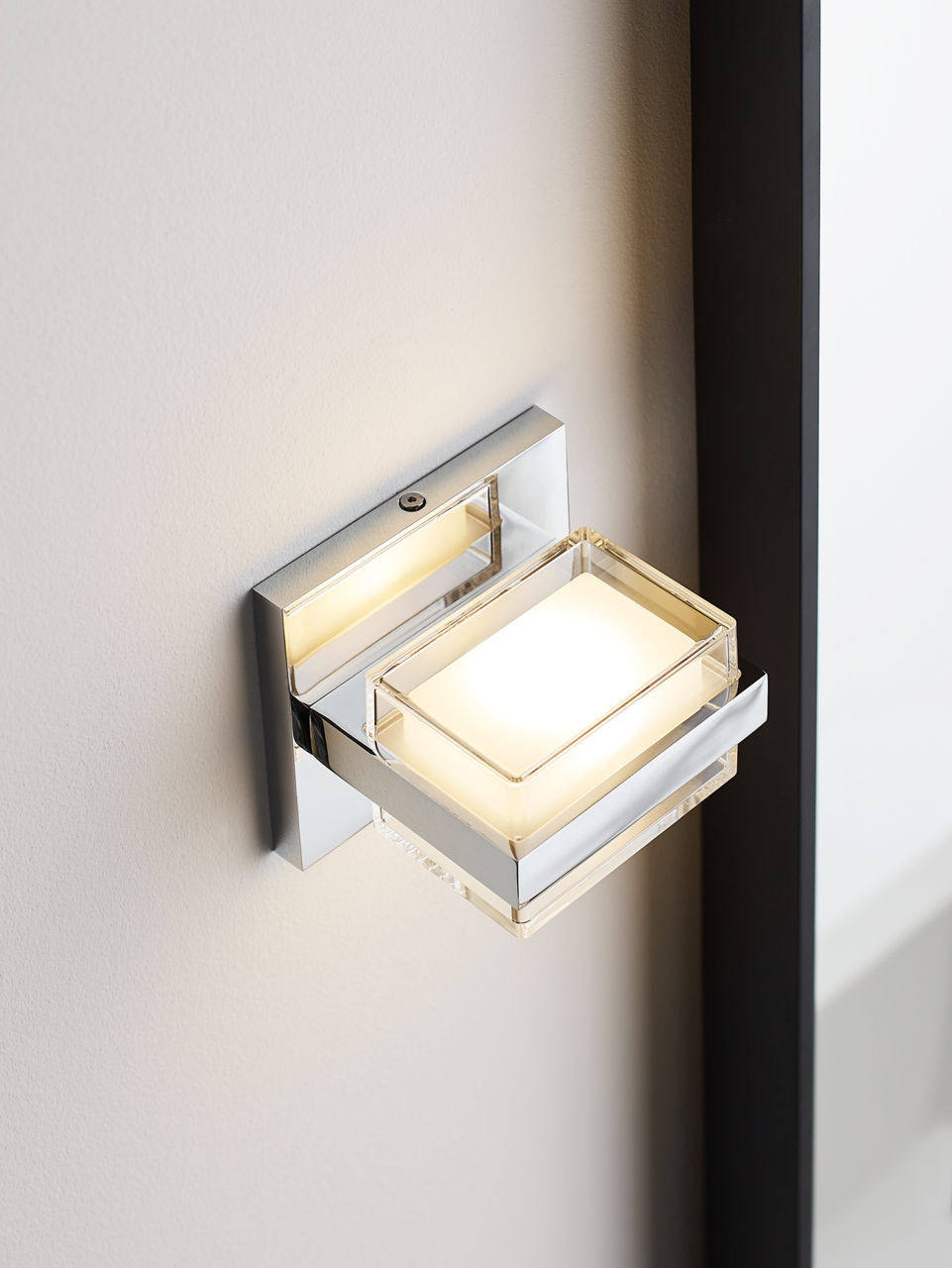 Kamden 1-Light Wall/Bath Chrome LED 90 CRI 3000K 120V