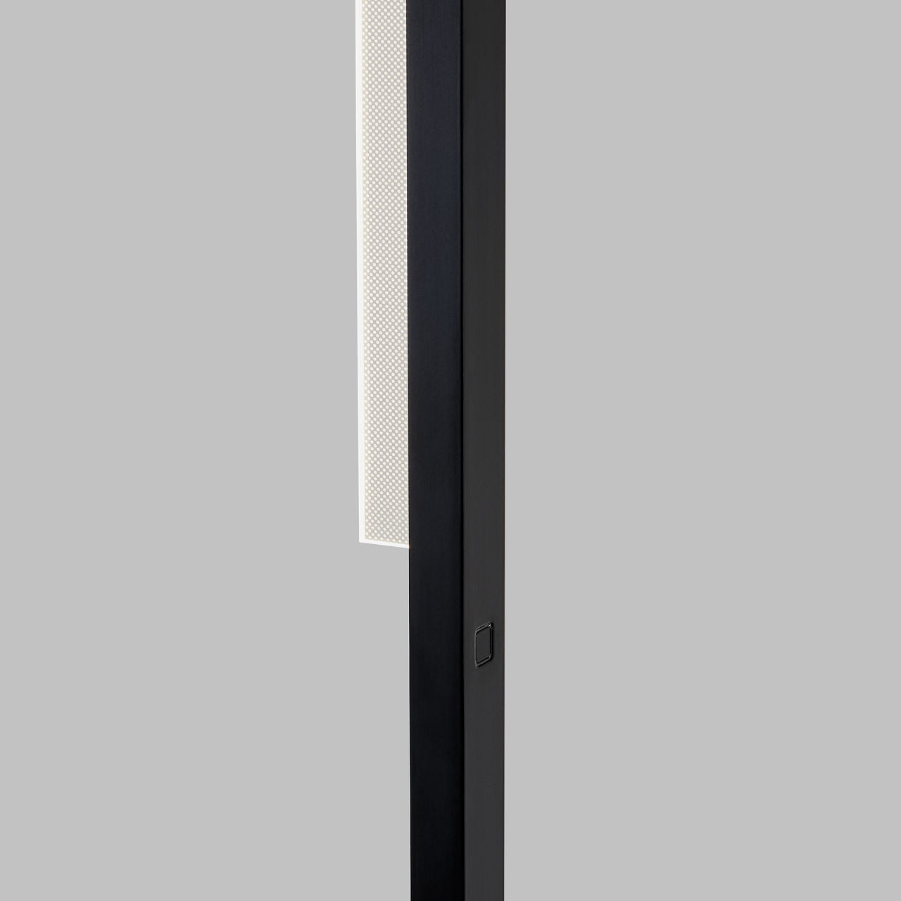 Klee 70 Floor Lamp Nightshade Black 2700K 90 CRI integrated led 90 cri 2700k 120v-240v