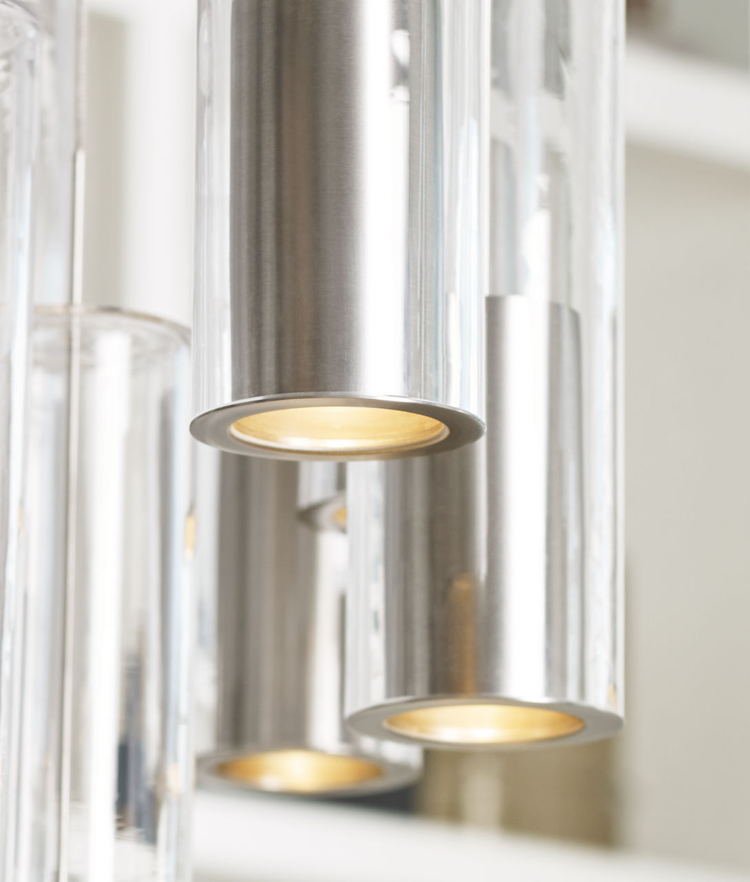 Captra Pendant | Satin Nickel | Clear glass FreeJack Bulb(s) Included