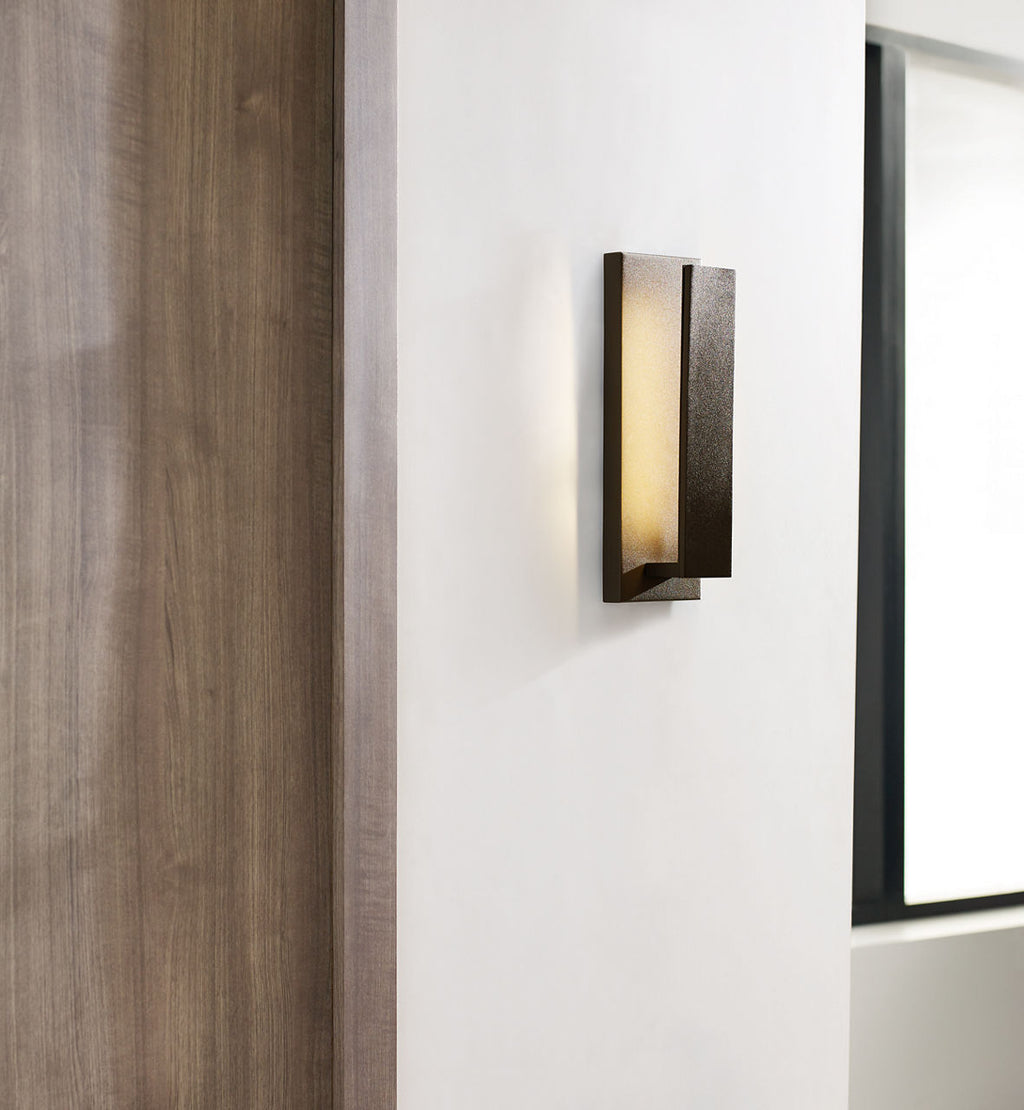 Nate 17 Outdoor Wall Bronze 3000K 90 CRI LED 3000k 120v