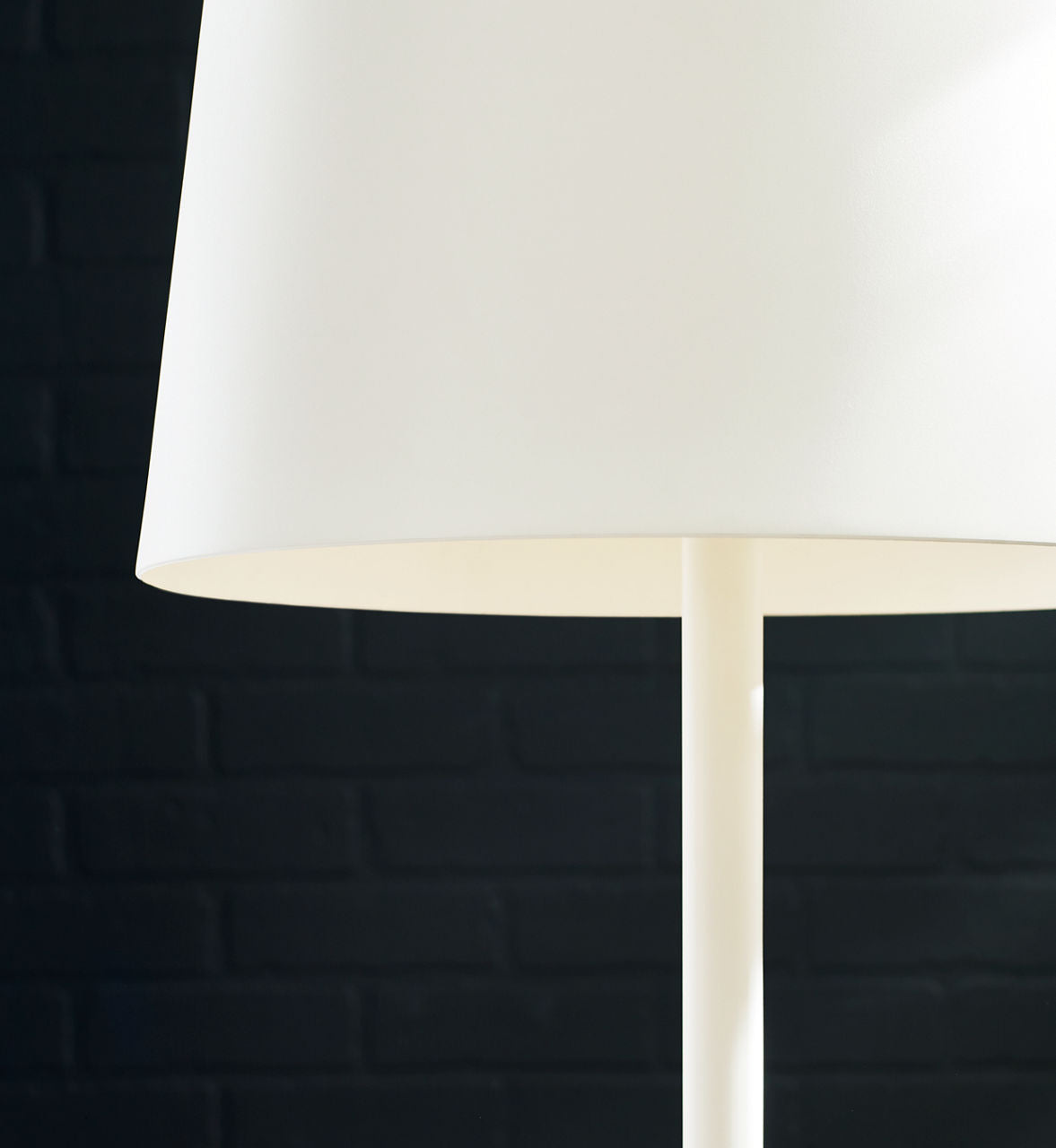 Nevis Outdoor Large Floor Lamp White 2700K 90 CRI