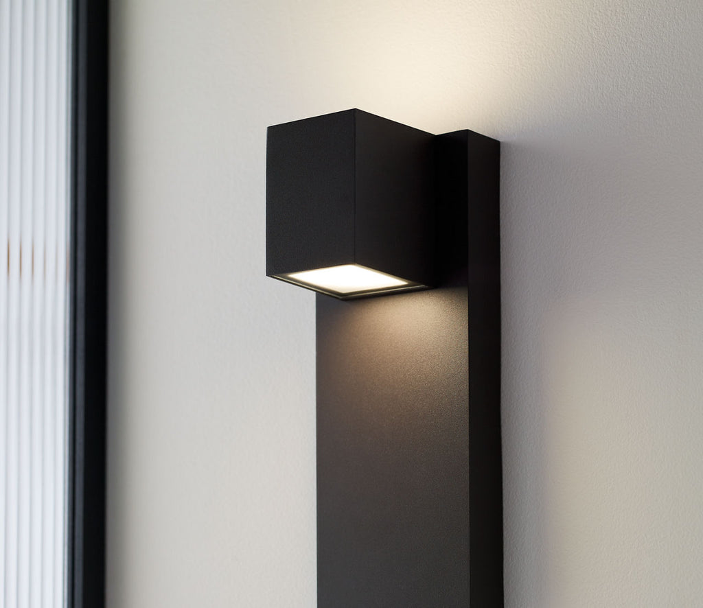 Quadrate Outdoor Wall Bronze 3000K-2200K 90 CRI led 90 cri 3000k-2200k 120v