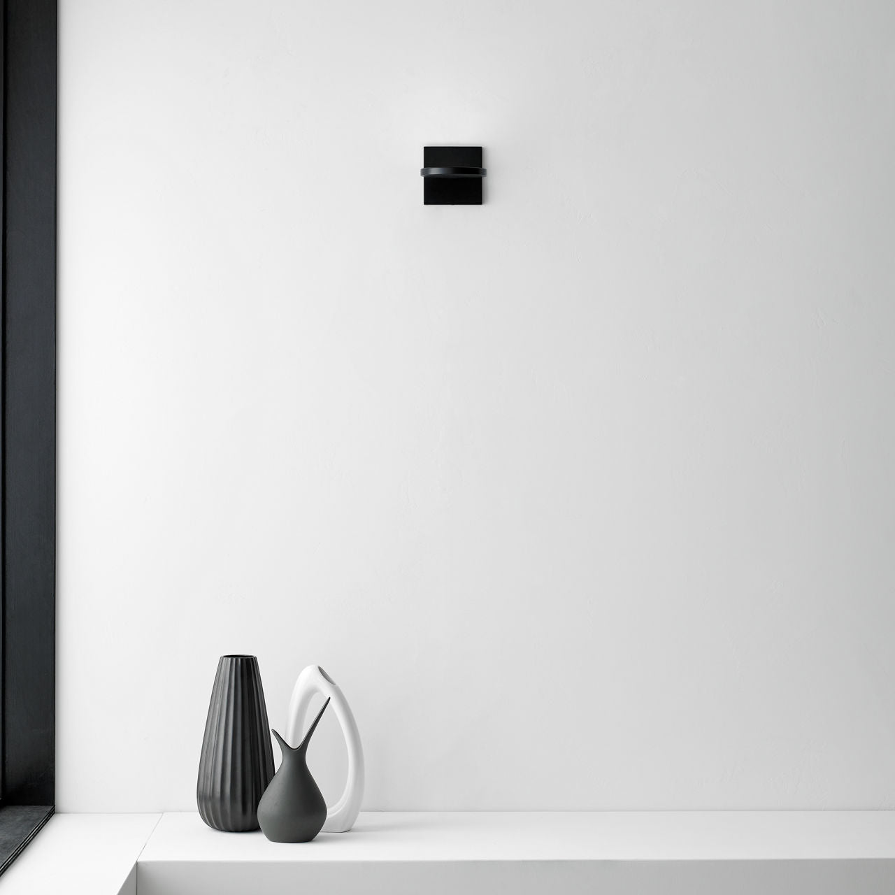 Spectica Wall Acrylic Matte Black 3000K 90 CRI LED 3000k 120v