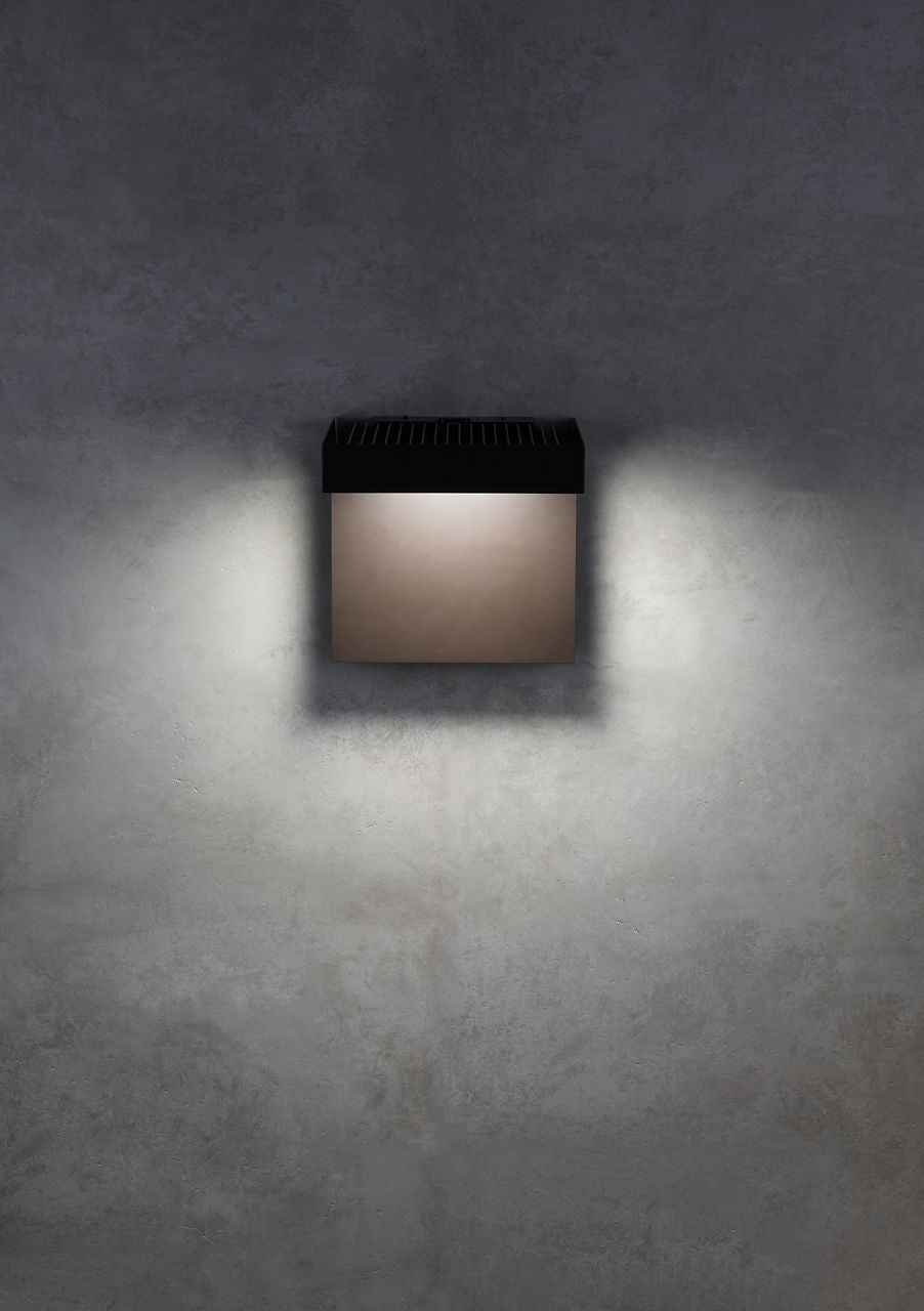 Taag 10 Outdoor Wall | Bronze 4000K In-Line Fuse