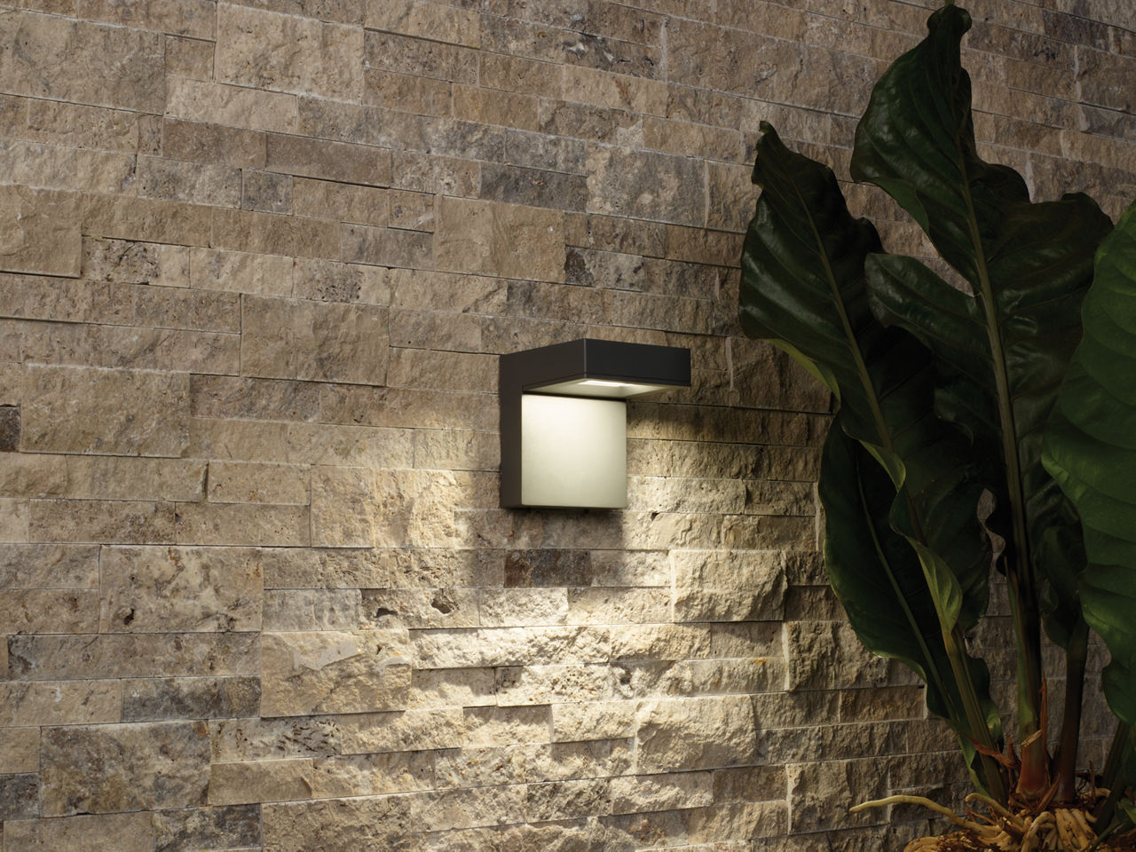 Taag 6 Outdoor Wall | Charcoal 4000K