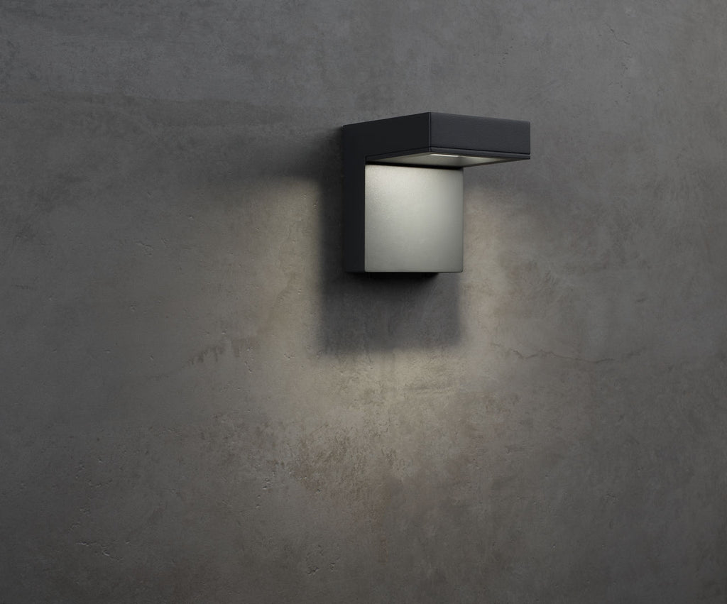 Taag 6 Outdoor Wall | Charcoal 3000K Surge Protection