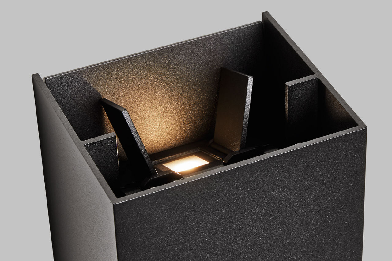 Vex 12 Outdoor Wall | Black