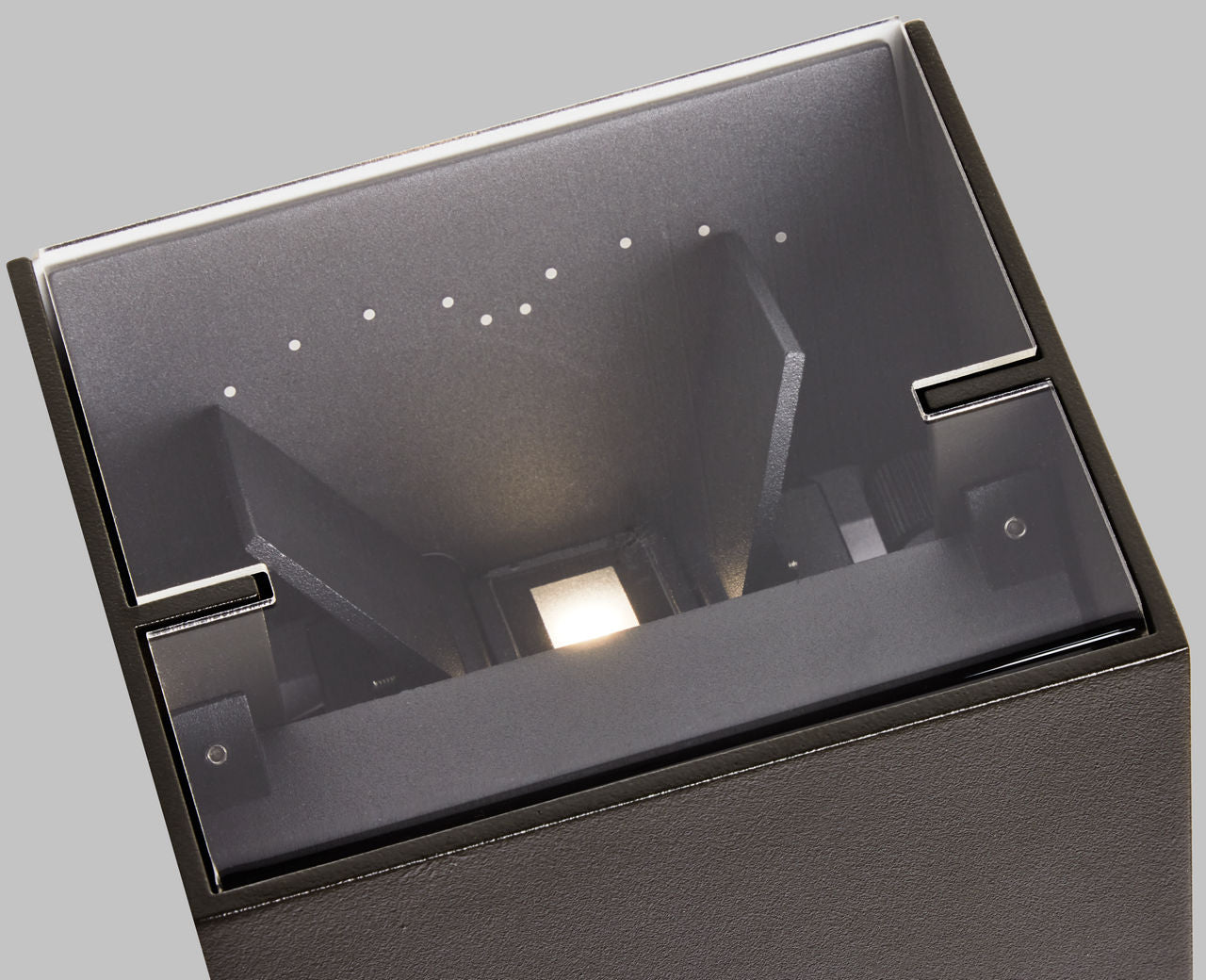 Vex 5 Outdoor Wall Bronze 3000K 90 CRI