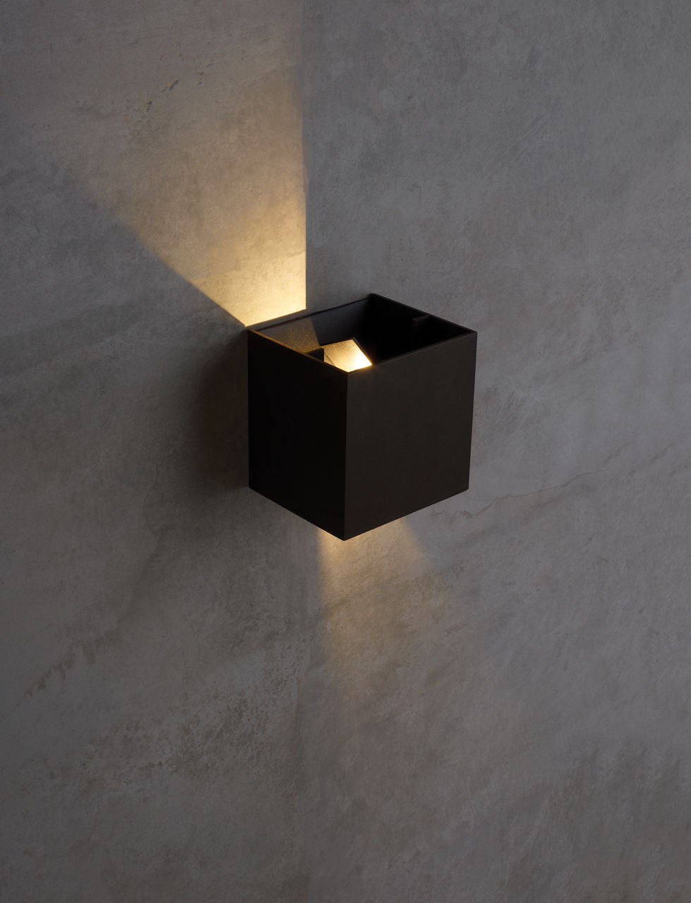 Vex 5 Outdoor Wall Bronze 3000K 90 CRI
