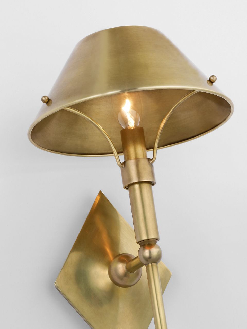 Turlington XL Sconce | Hand-Rubbed Antique Brass | Hand-Rubbed Antique Brass Shade