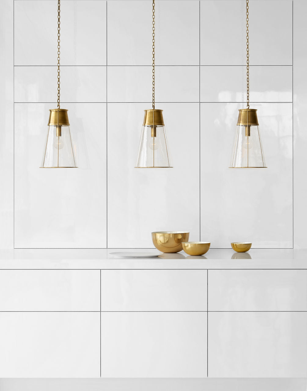 Robinson Large Pendant | Hand-Rubbed Antique Brass | Seeded Glass