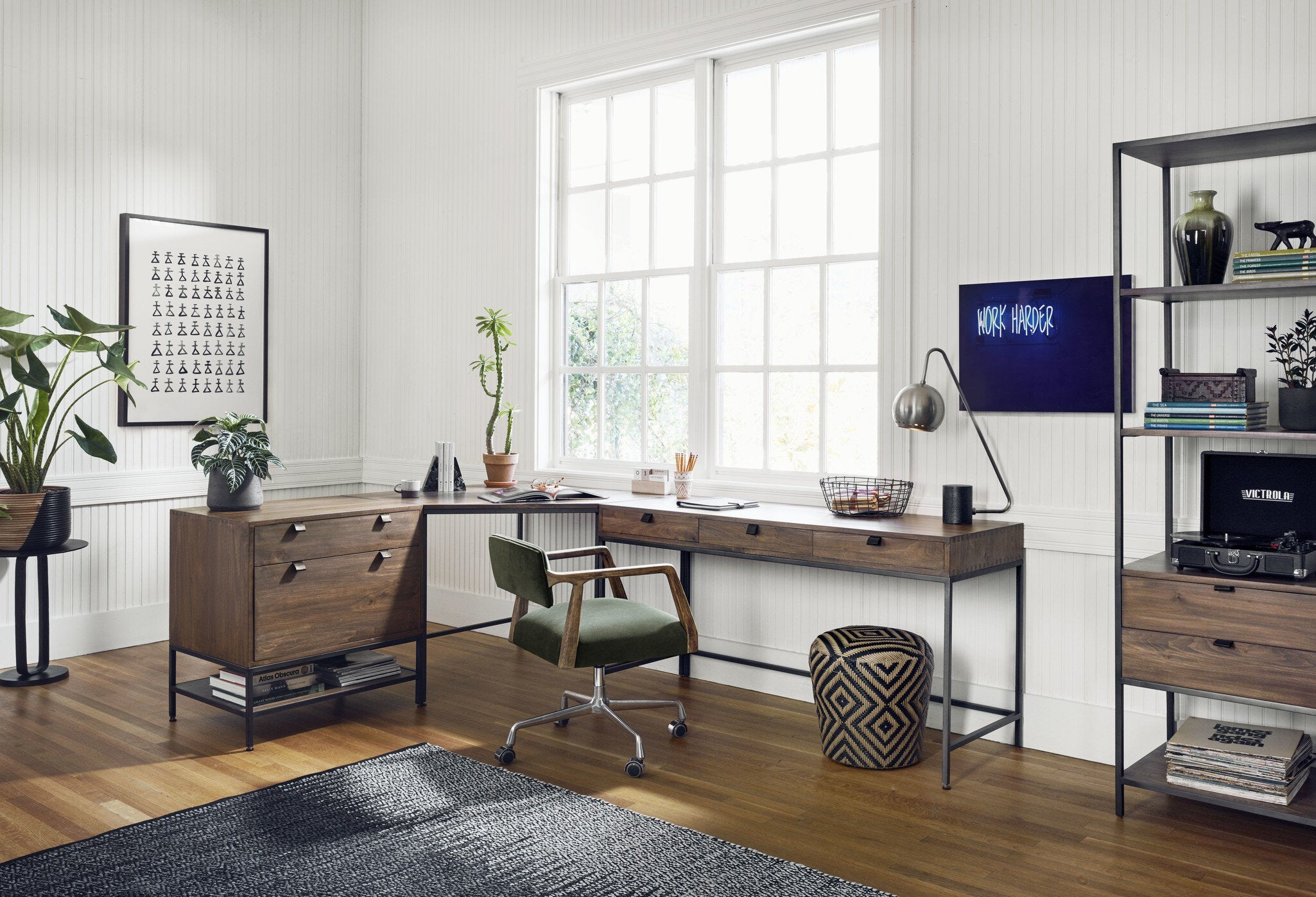 Trey Bookshelf | Auburn Poplar