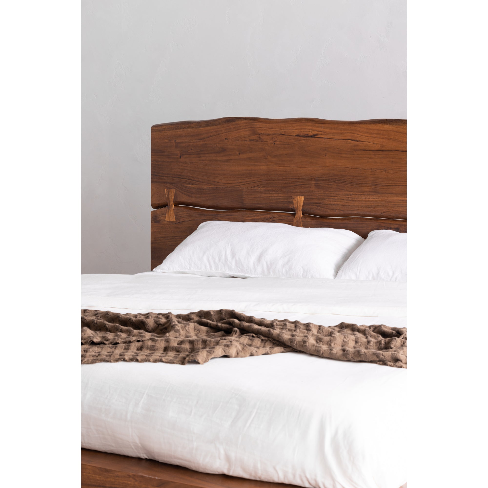 Madagascar Platform Bed Queen Brown