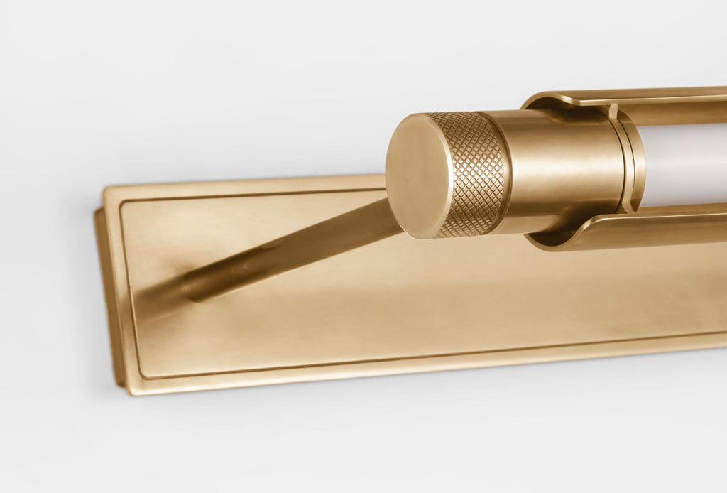 Capa 24 Picture Light Hand Rubbed Antique Brass 2700K-1800K 90 CRI