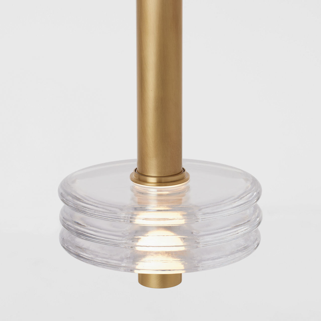 Laurel Grande Pendant Clear Natural Brass 2700K 90 CRI