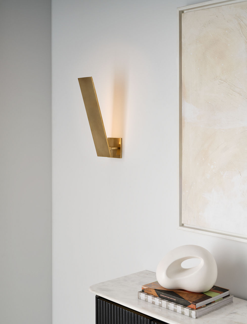 Angolo 18 Sconce hand rubbed antique brass 2700K 90 CRI