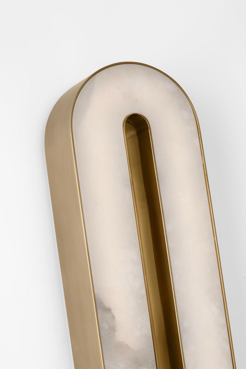 Wyllis 18 Sconce hand rubbed antique brass 2700K 90 CRI