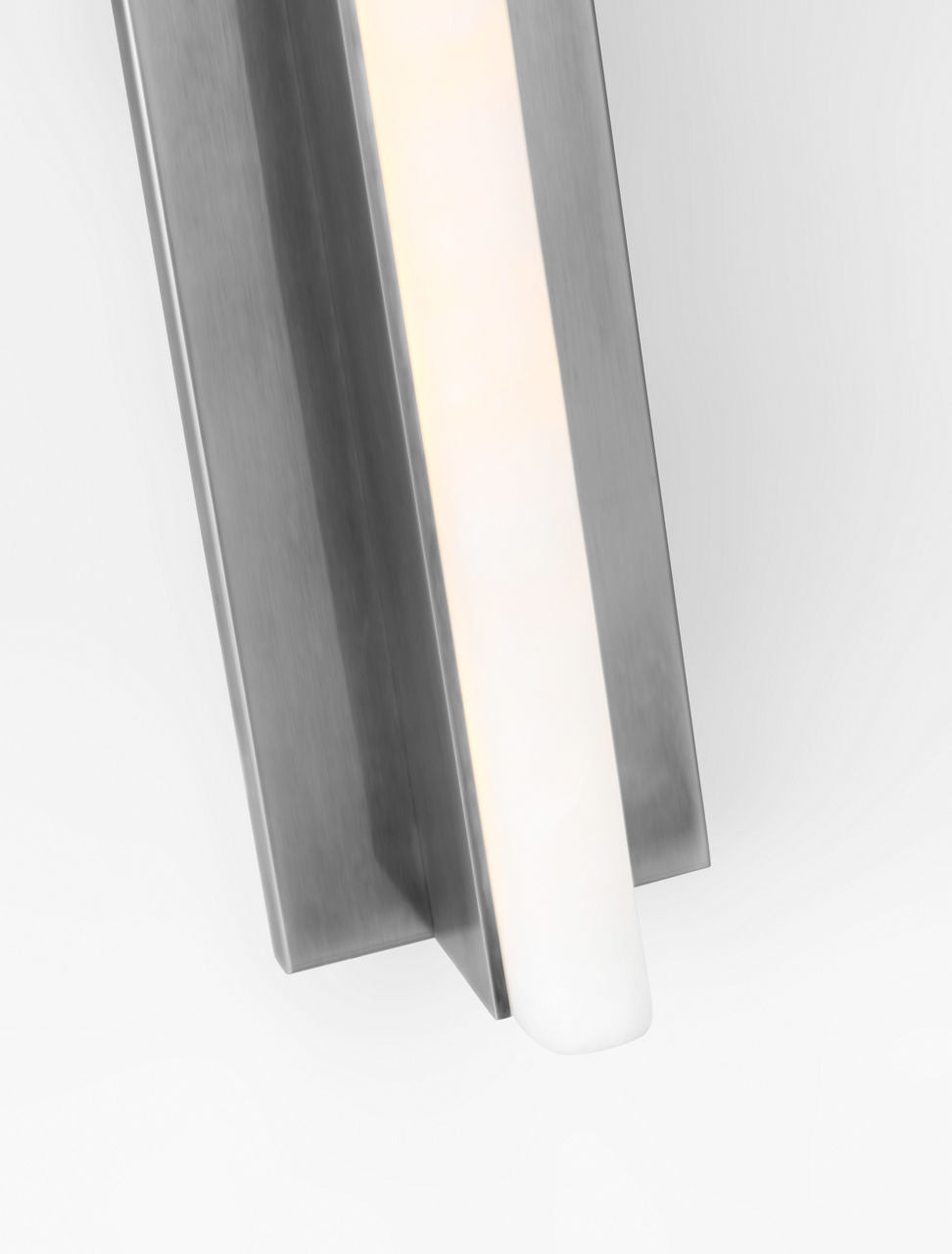 Linea 32 Sconce antique nickel 2700K 90 CRI