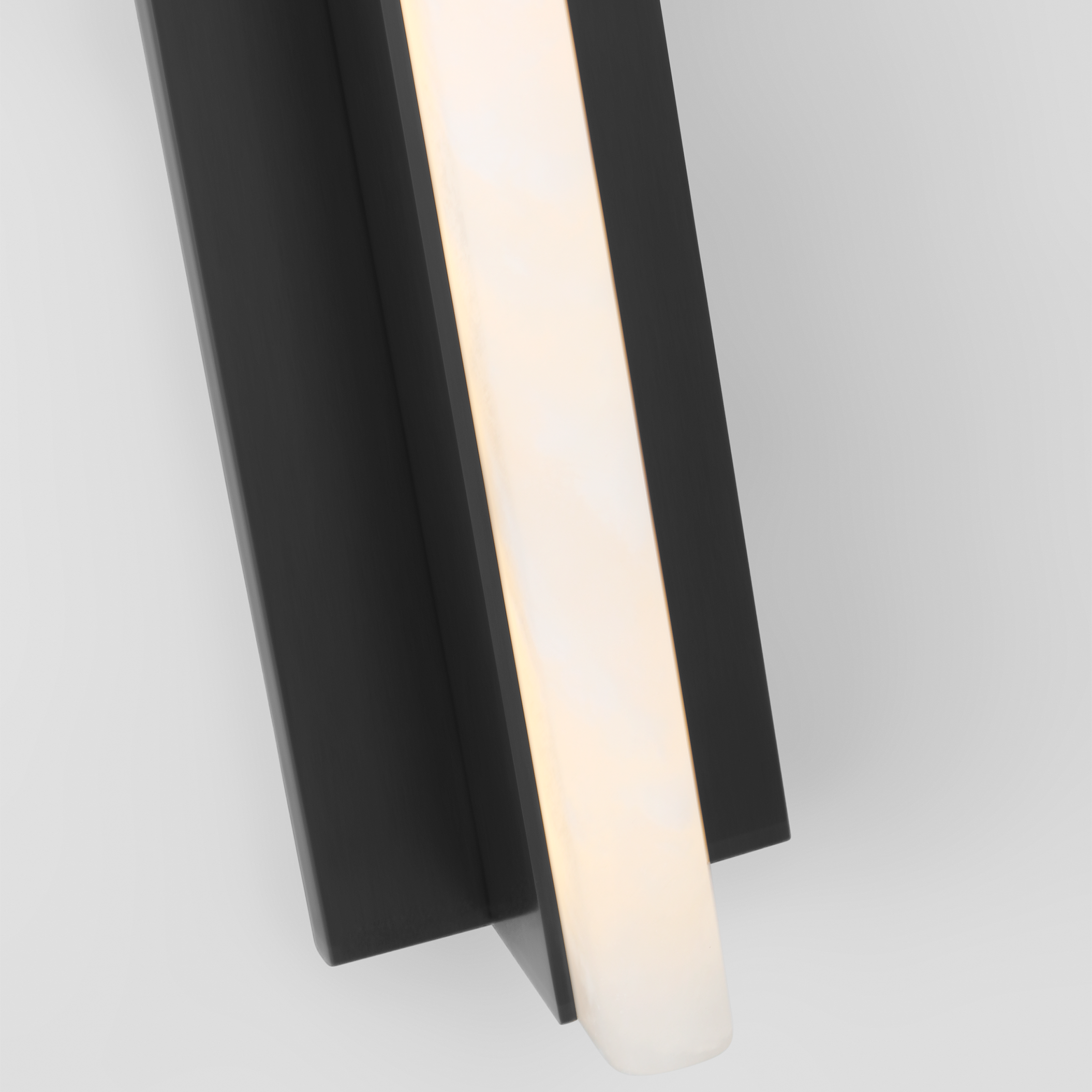 Linea 32 Sconce Bronze 2700K 90 CRI