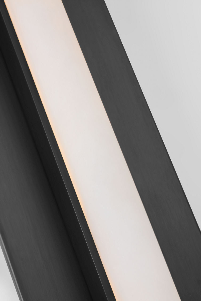 Linea 25 Sconce Bronze 2700K 90 CRI