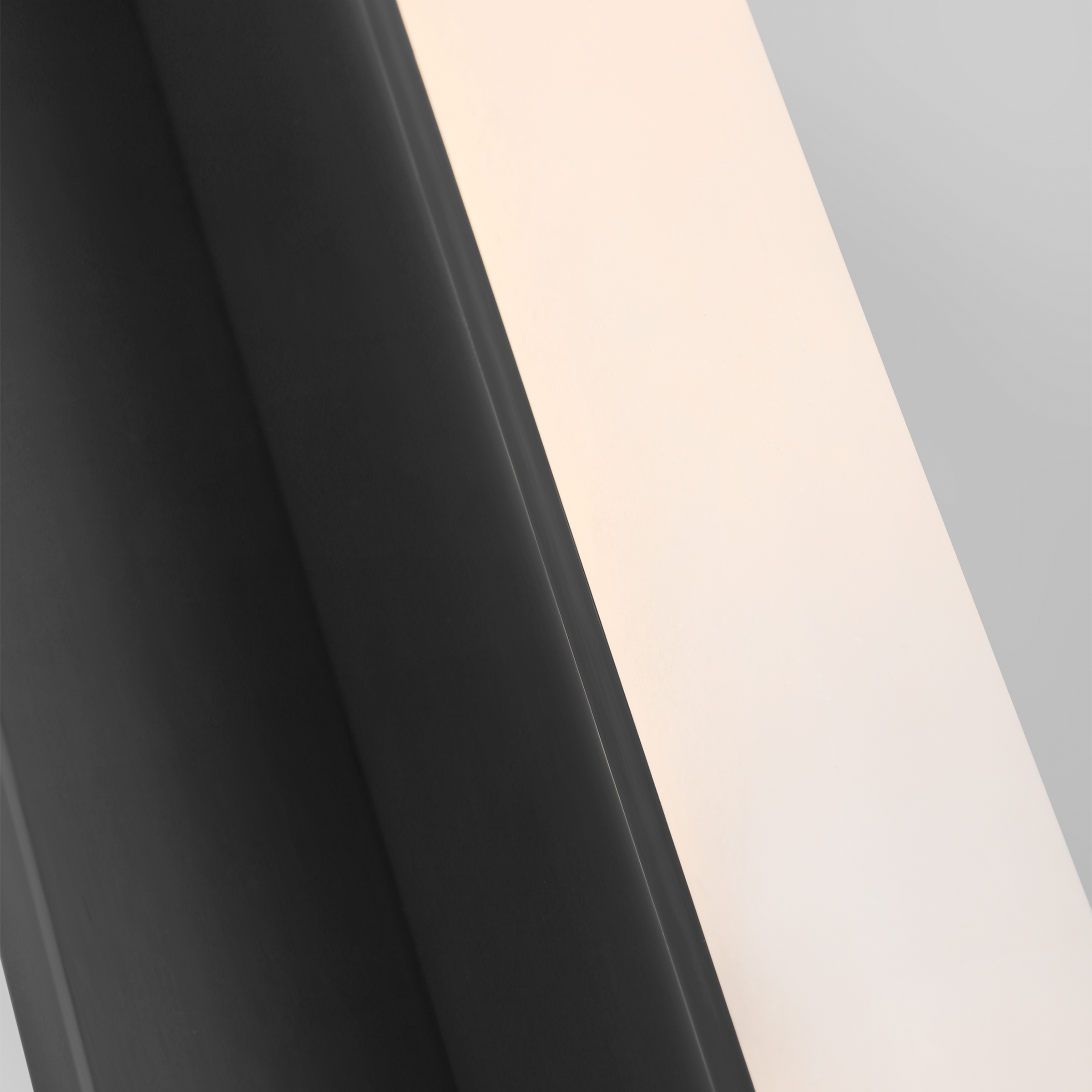 Linea 15 Sconce Bronze 2700K 90 CRI
