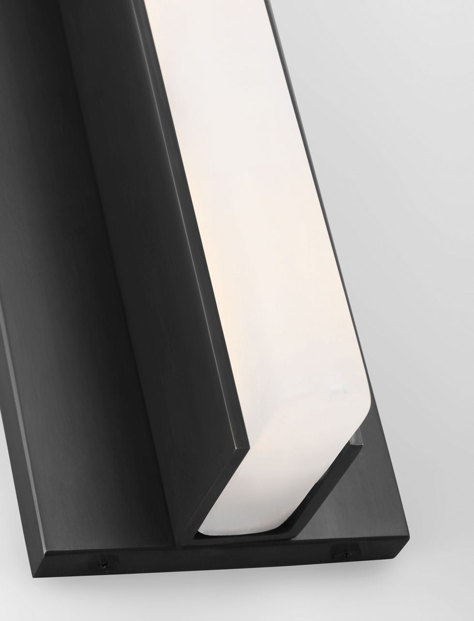 Linea 15 Sconce Bronze 2700K 90 CRI