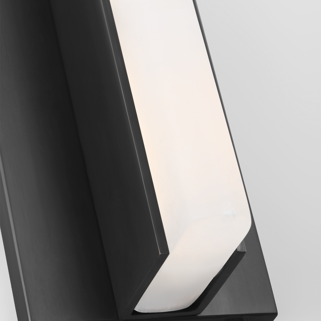 Linea 15 Sconce Bronze 2700K 90 CRI
