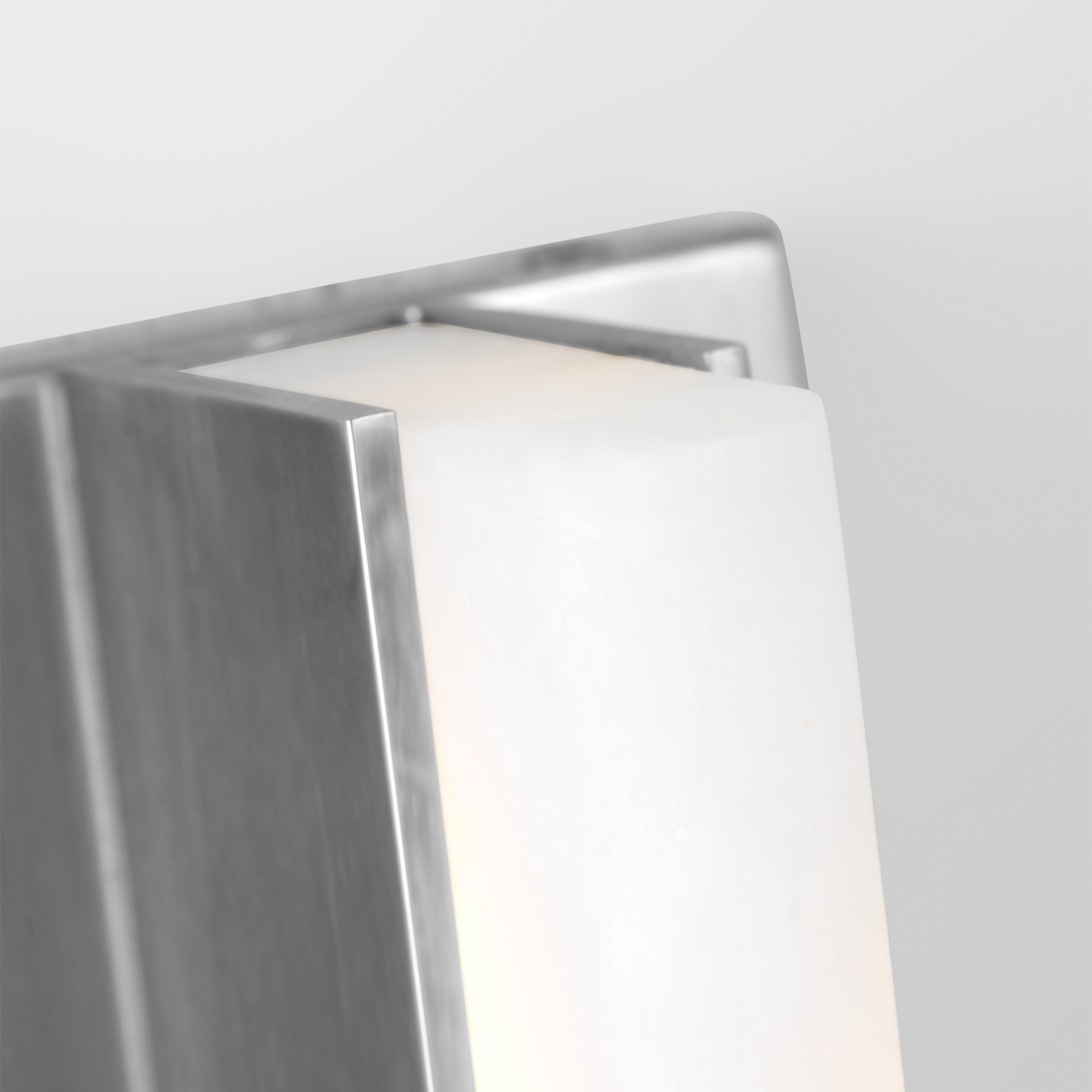 Linea 5 Sconce antique Nickel 2700K 90 CRI