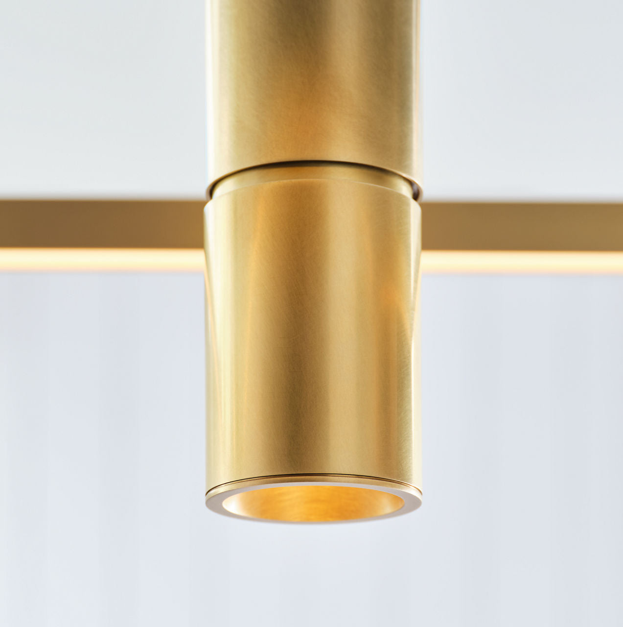 Stagger Halo 50 Linear Suspension Natural Brass 2700K 90 CRI integrated led 90 cri 2700k 120v-277v unv