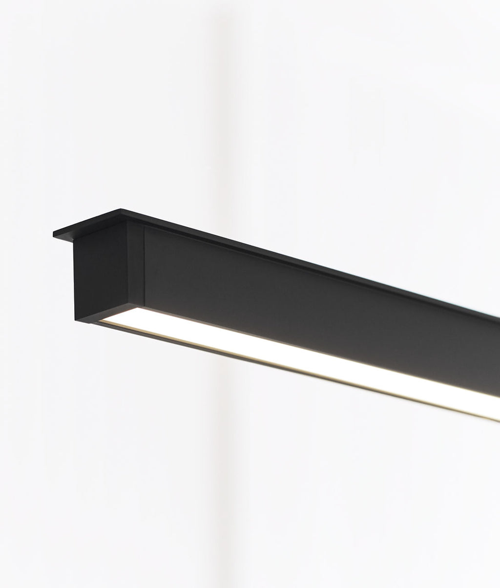 Stagger 72 Linear Suspension Nightshade Black 2700K 90 CRI integrated led 90 cri 2700k 120v-277v unv