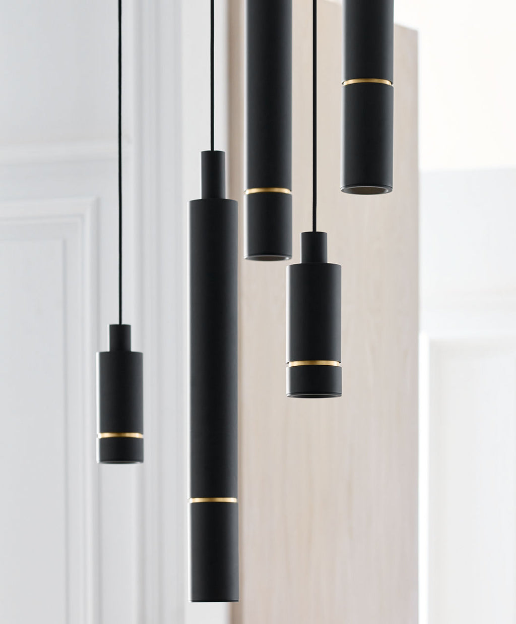Sottile X-Large Pendant Nightshade Black LED 2700K 90 CRI 120-277V