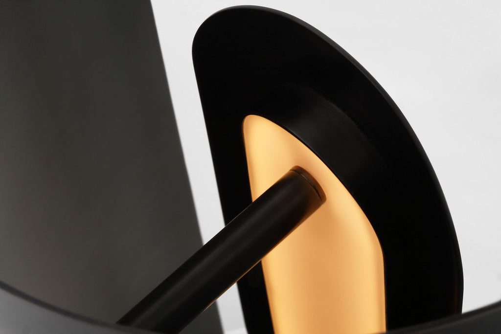 Shielded Medium Table Lamp Bronze 2700K 90 CRI