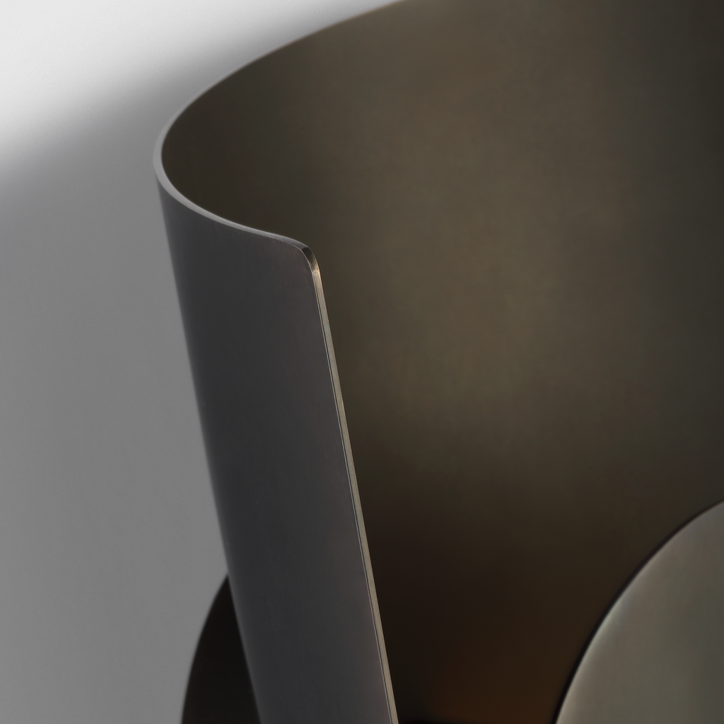 Shielded Medium Sconce Bronze 2700K 90 CRI