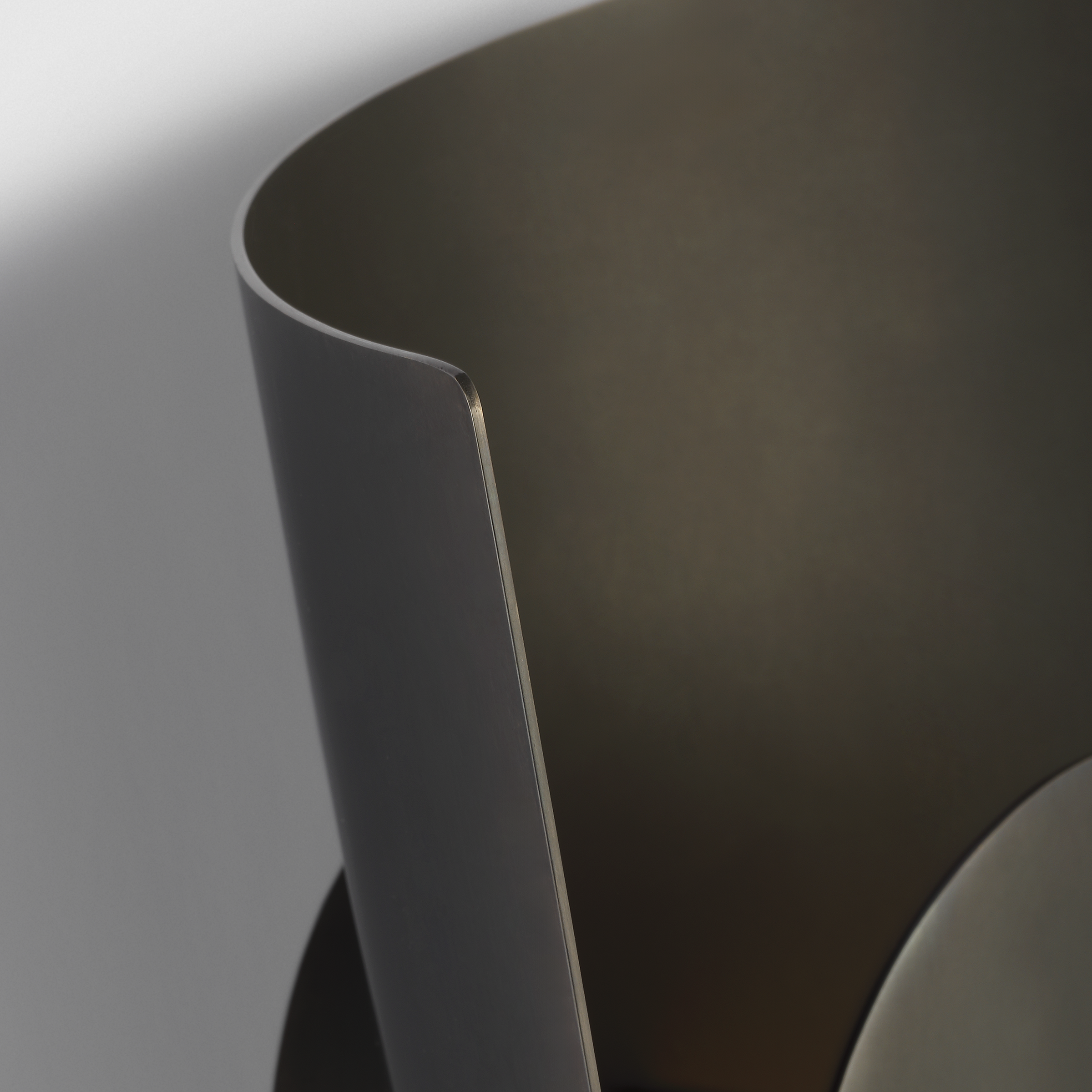 Shielded Medium Sconce Bronze 2700K 90 CRI