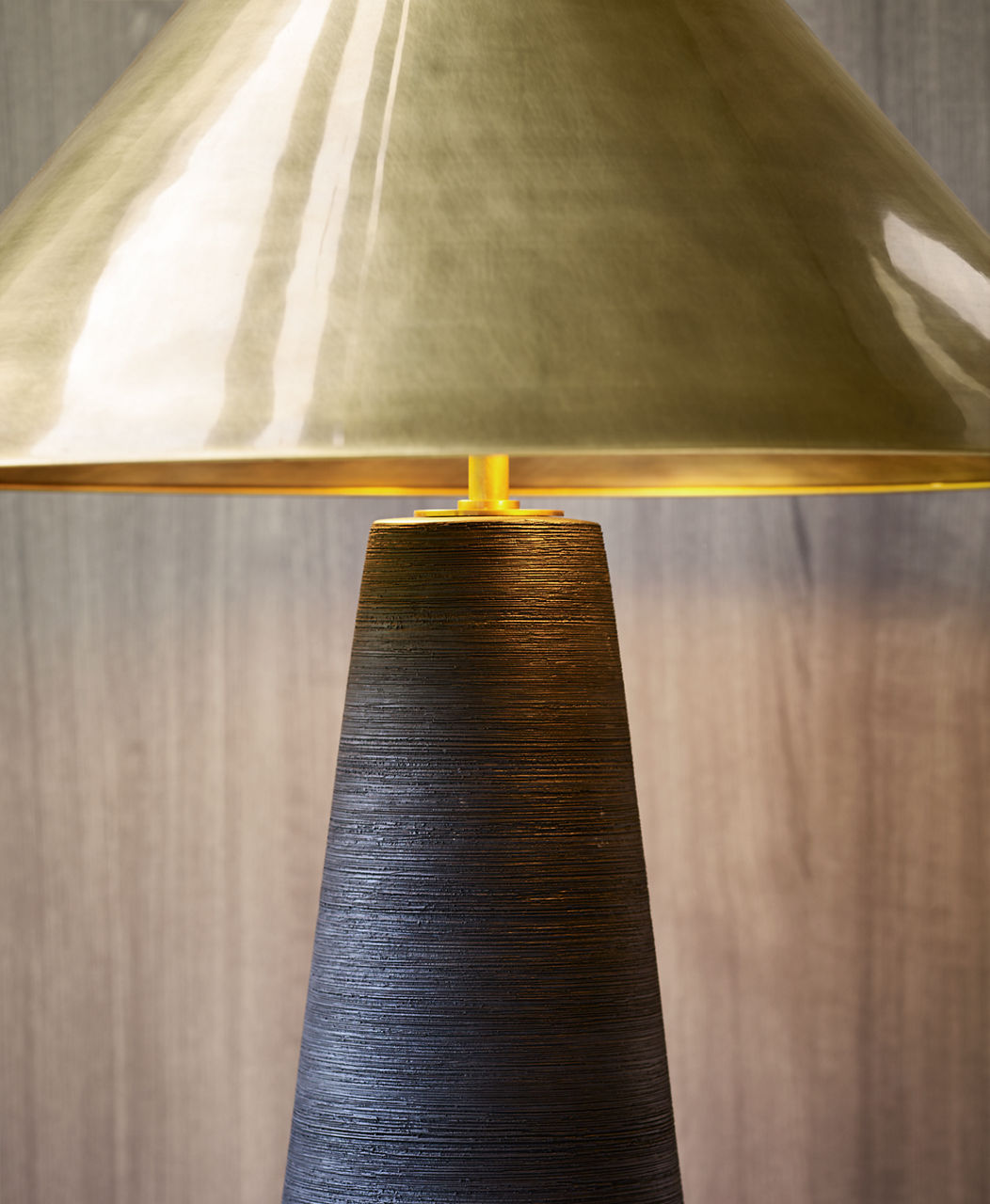 Karam Large Table Lamp Black Natural Brass 3000K 90 CRI e26 med base a19 90 cri 3000k 120v