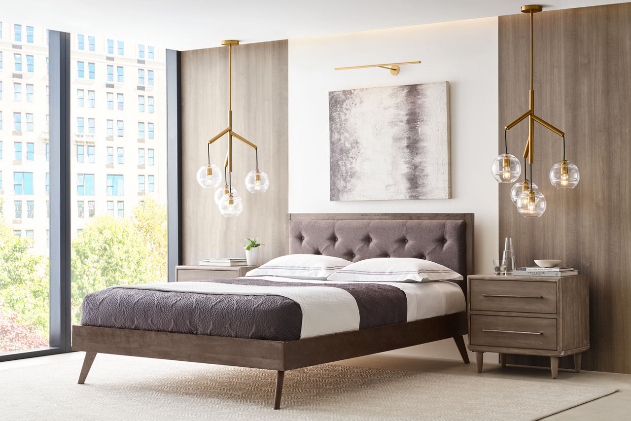 Sedona Single Chandelier | Clear Aged Brass Bulb Not Included