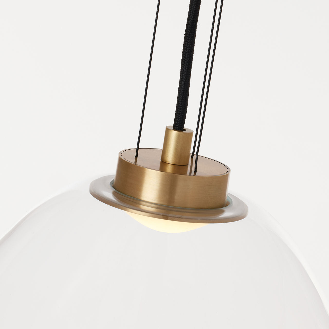 Kapoor Medium Pendant clear/Natural Brass LED 2700K 90 CRI 120-277V
