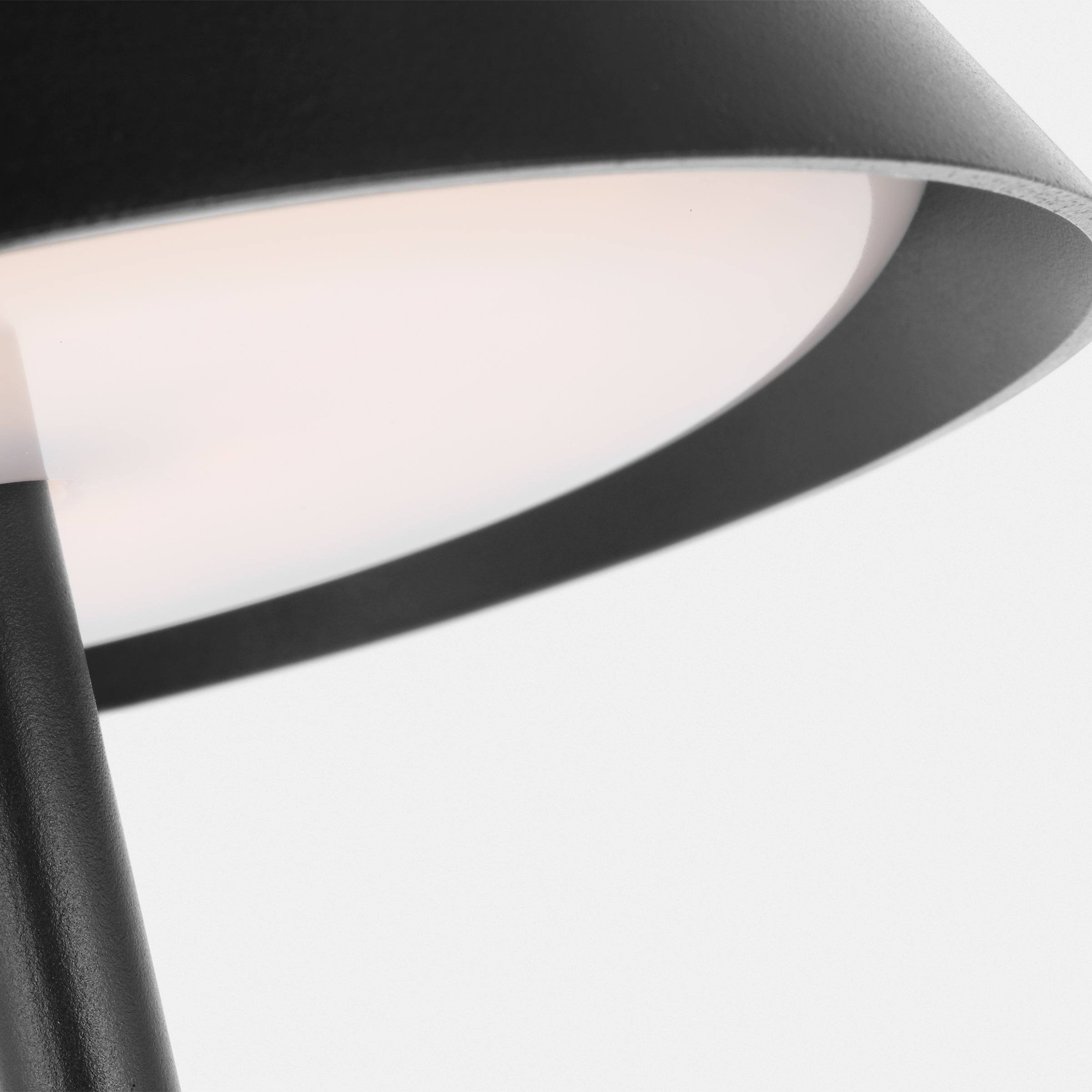 Tepa Medium Rechargeable Floor Lamp Black 2700K 90 CRI