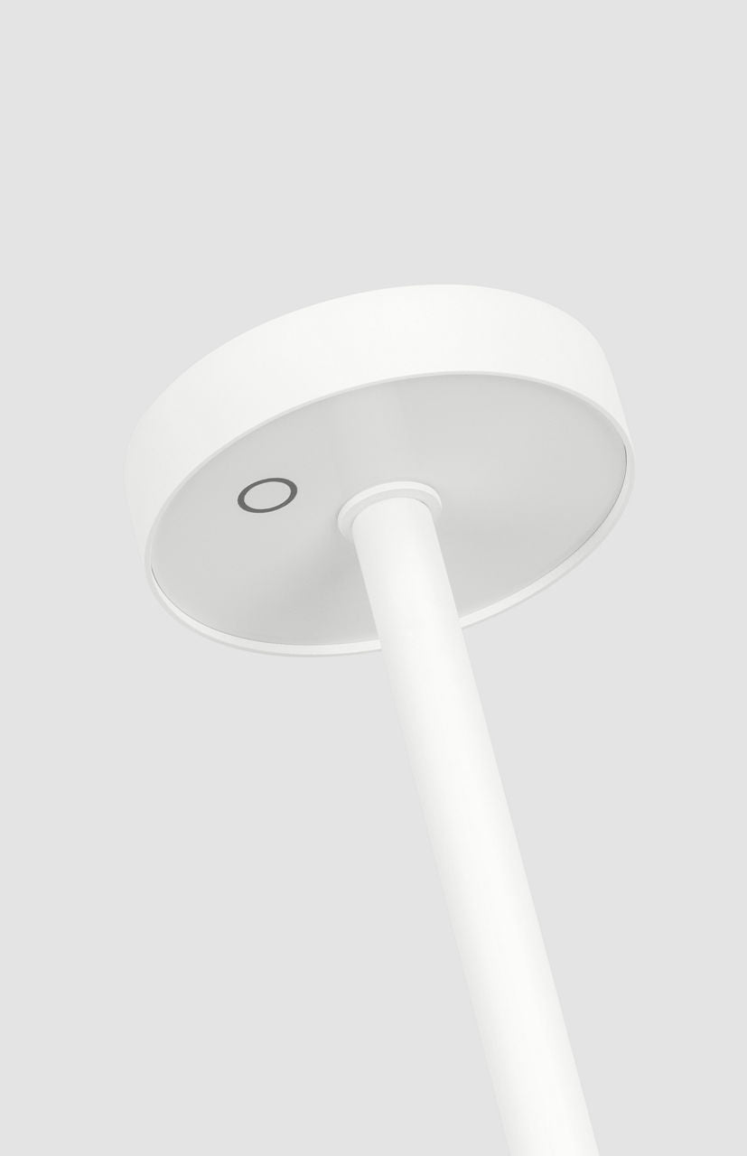 Moneta Medium Rechargeable Floor Lamp matte White 2700K 90 CRI