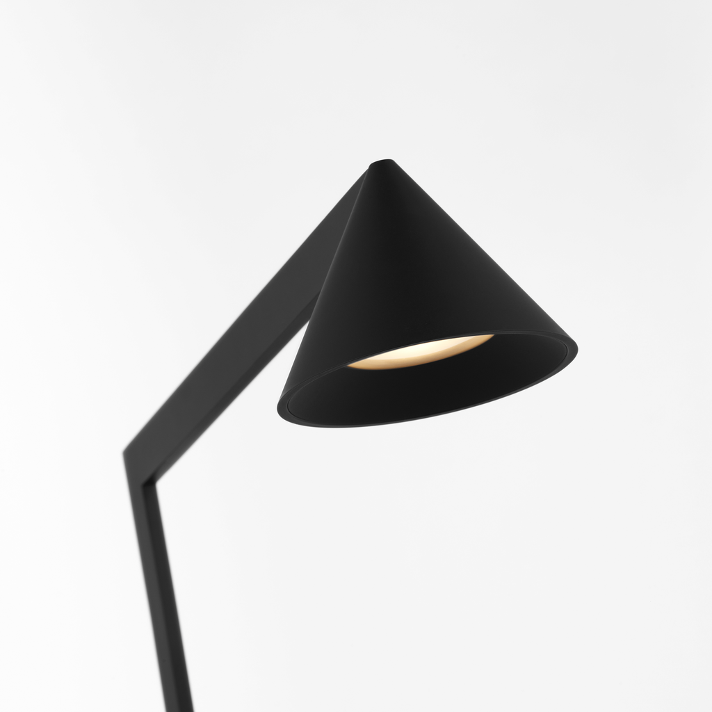 Midrand 42 Floor Lamp Nightshade Black 2700K 90 CRI