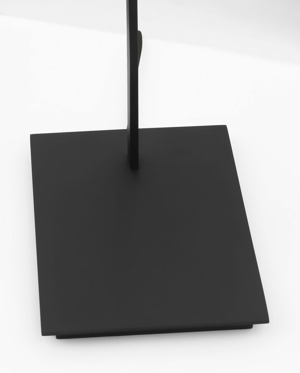 Midrand 42 Floor Lamp Nightshade Black 2700K 90 CRI