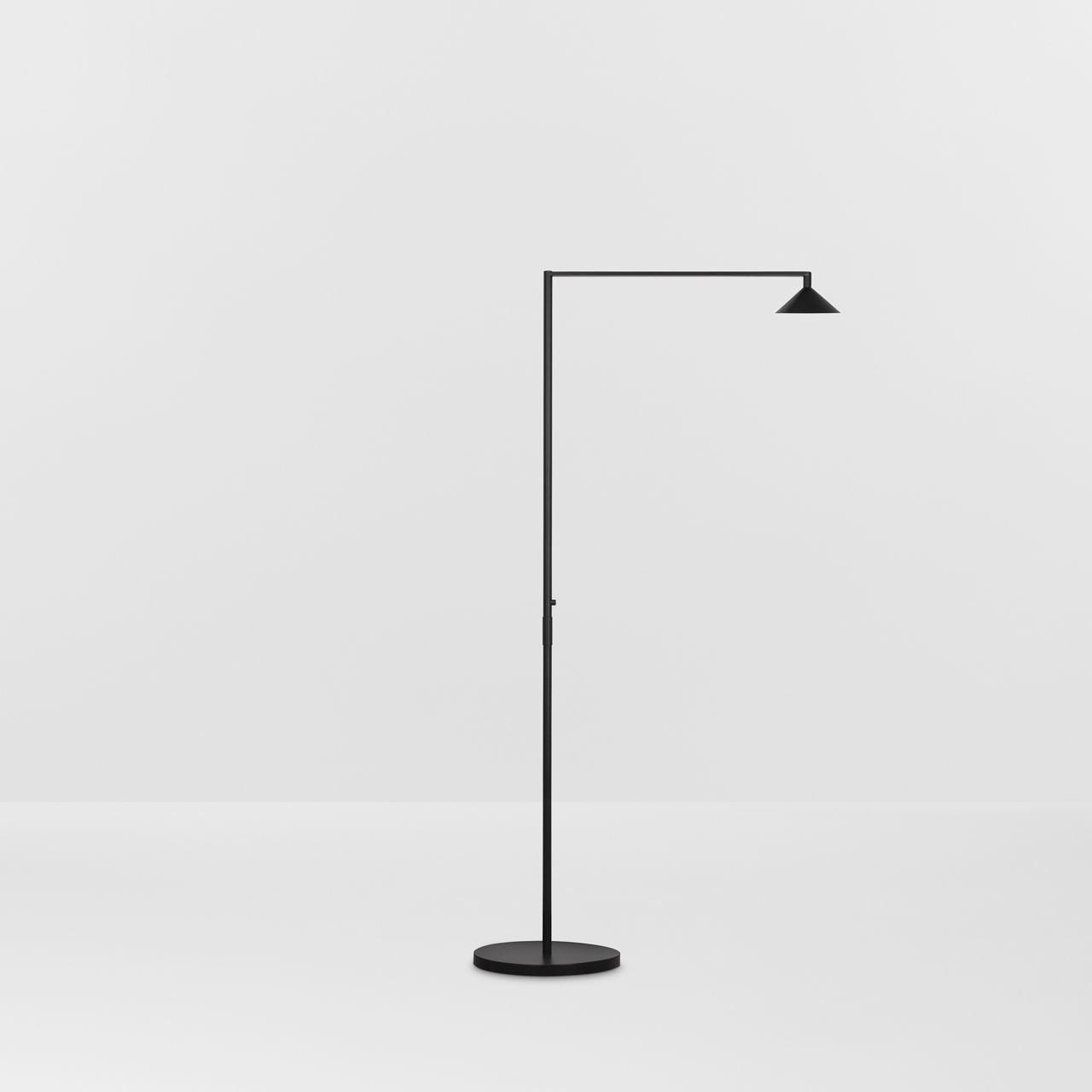 Mill Outdoor Grande Floor Lamp Black 2700K 90 CRI