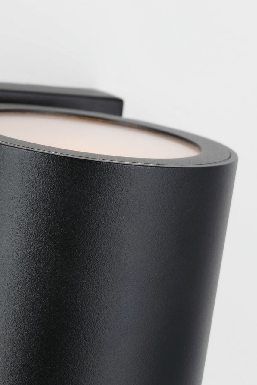 Pressa Round Small Wall Black 2700K 90 CRI