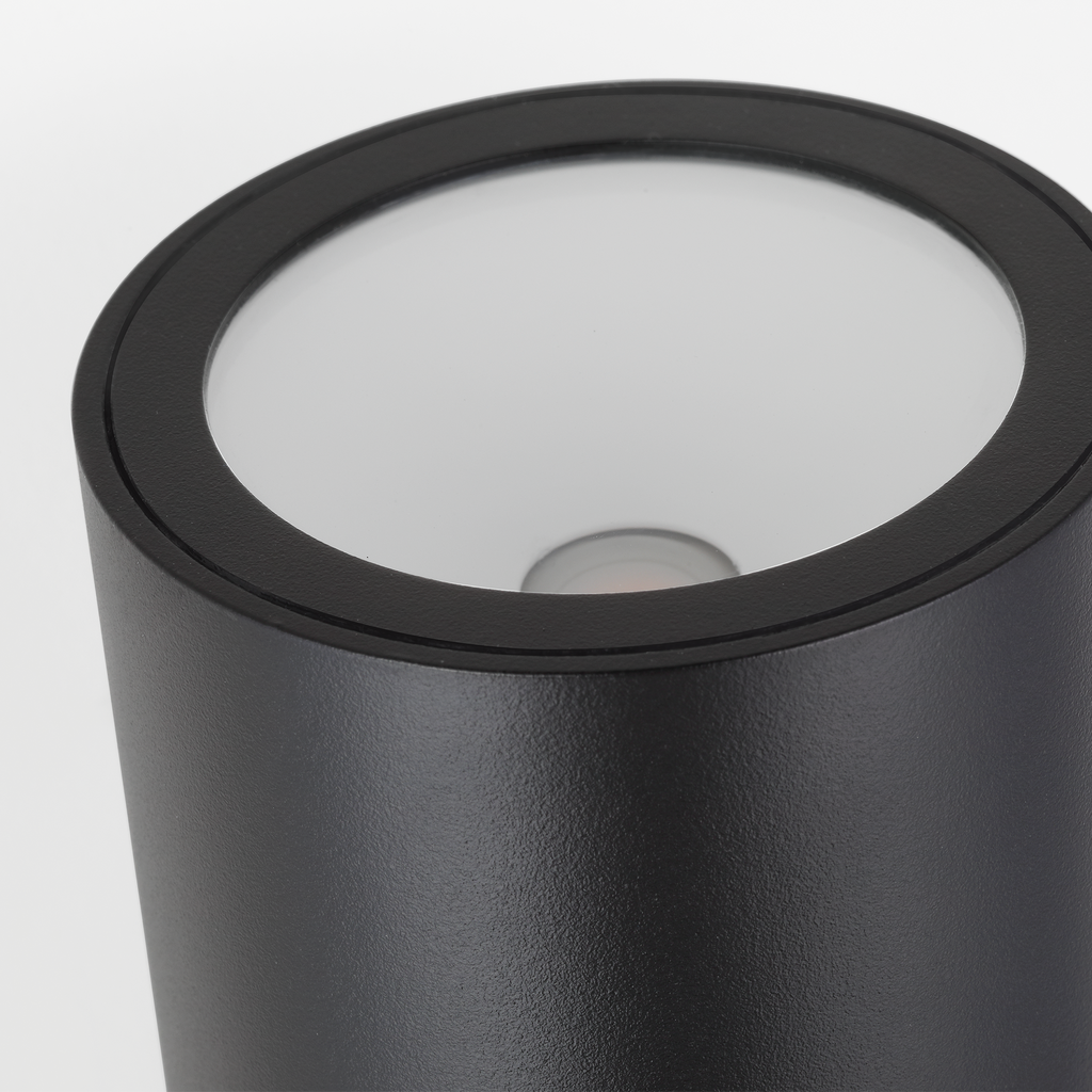 Pressa Round Large Wall Black 2700K 90 CRI