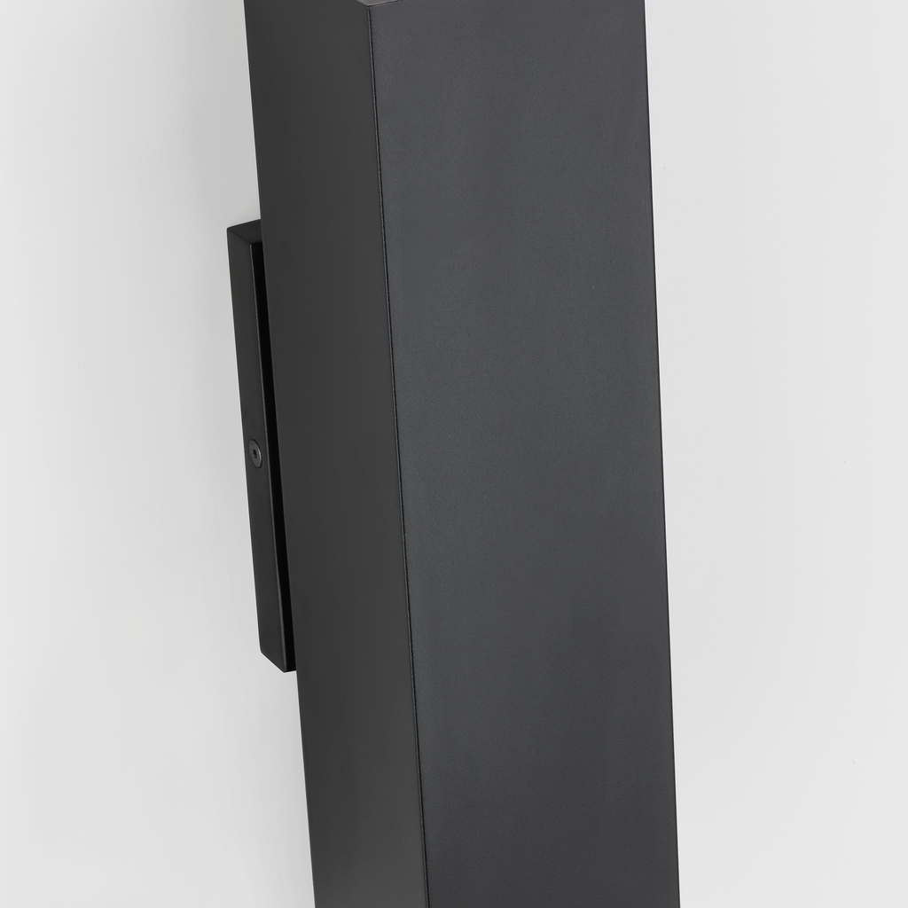 Pressa Square Medium Wall Black 2700K 90 CRI