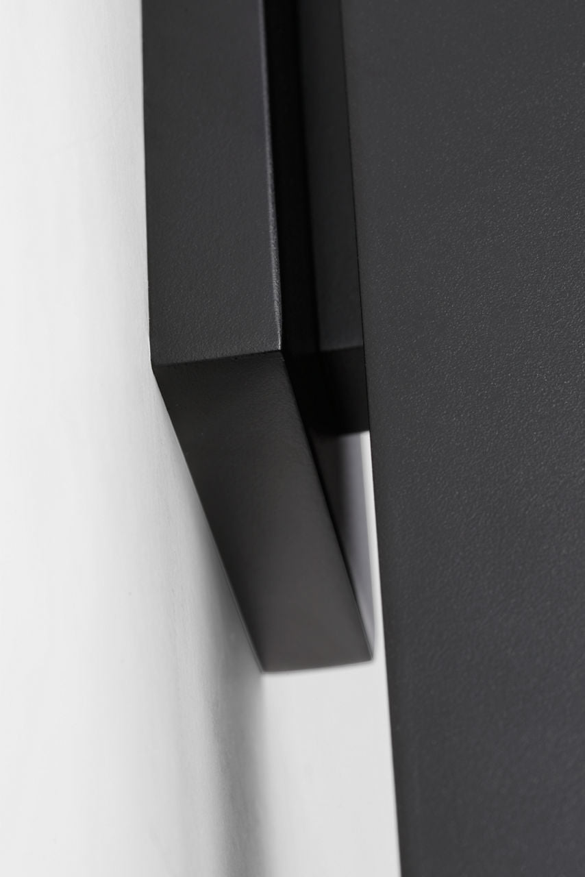 Pressa Square X-Large Wall Black 2700K 90 CRI