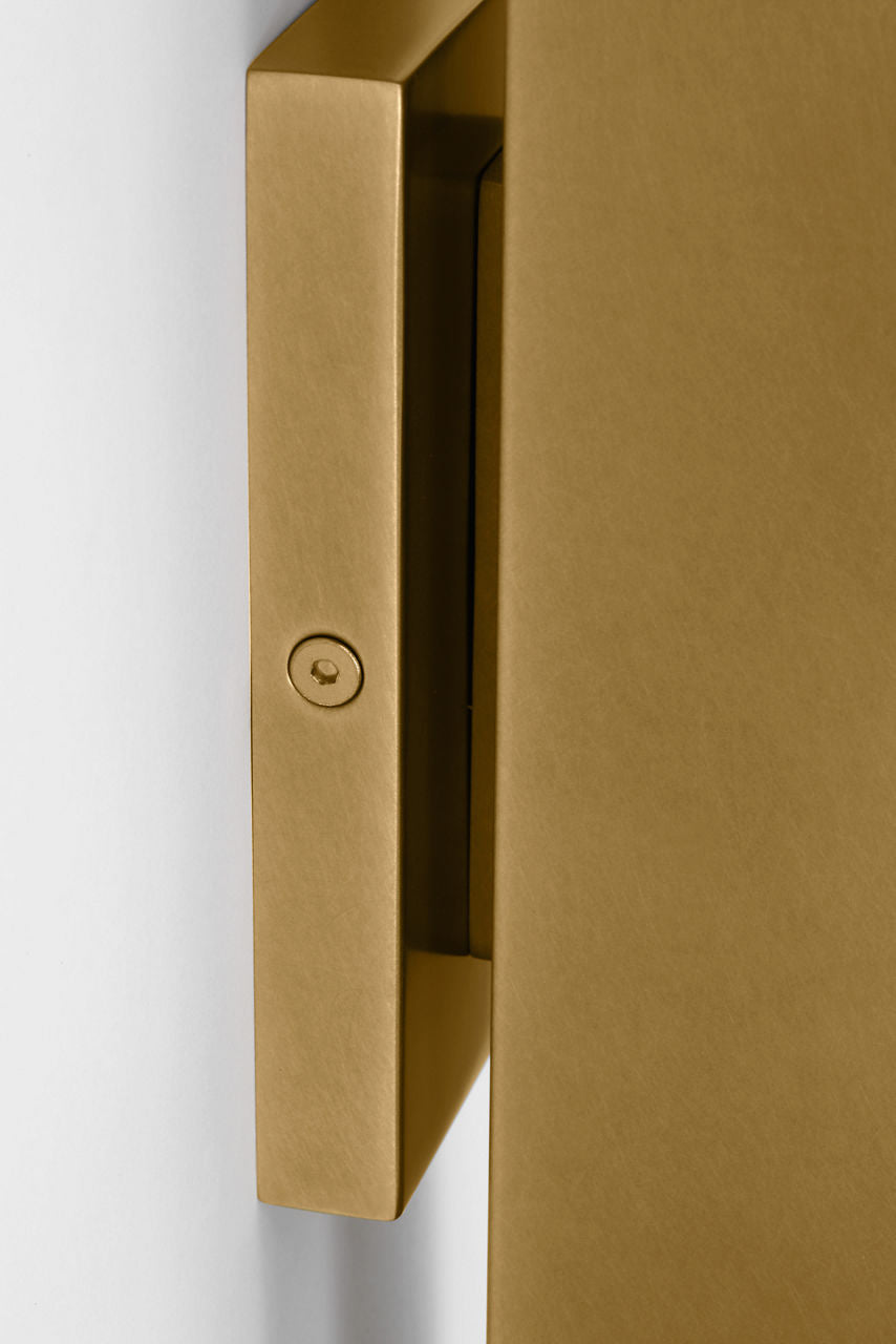 Pressa Square X-Large Wall Natural Brass 2700K 90 CRI