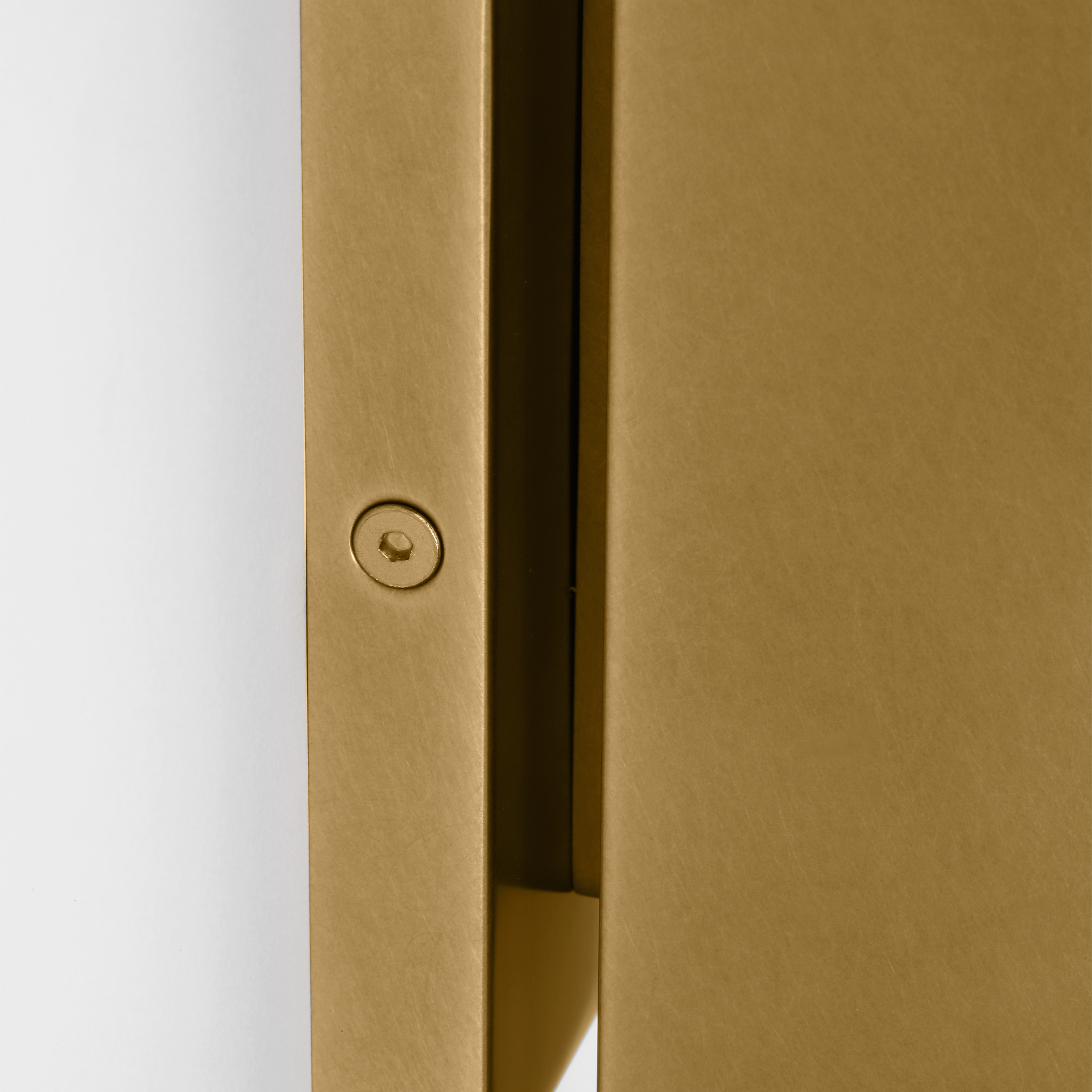 Pressa Square X-Large Wall Natural Brass 2700K 90 CRI